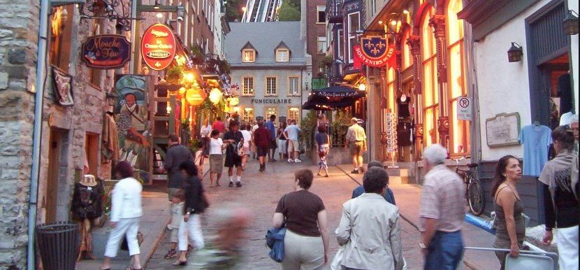 people shopping in strip of quebec city