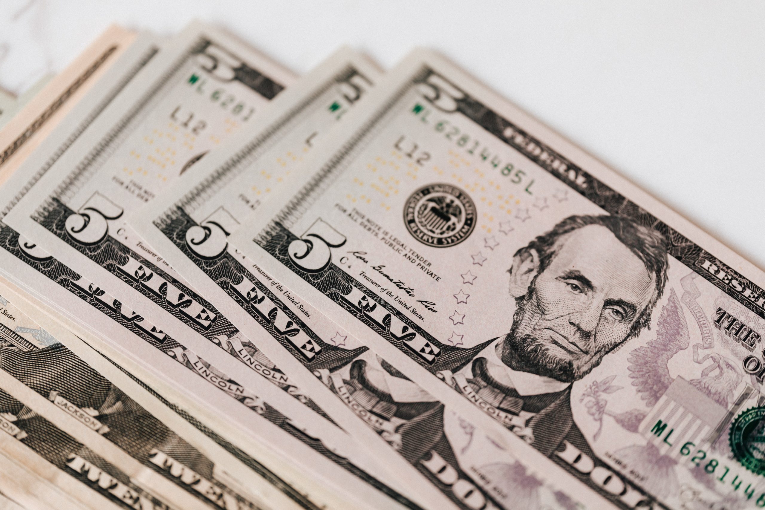 how much cash can you deposit as a gift